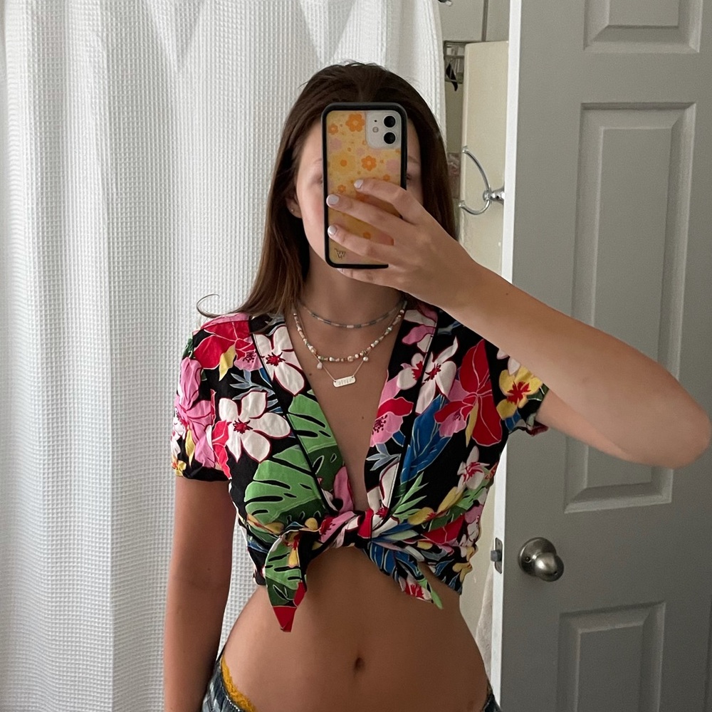 coconut girl hibiscus printed top